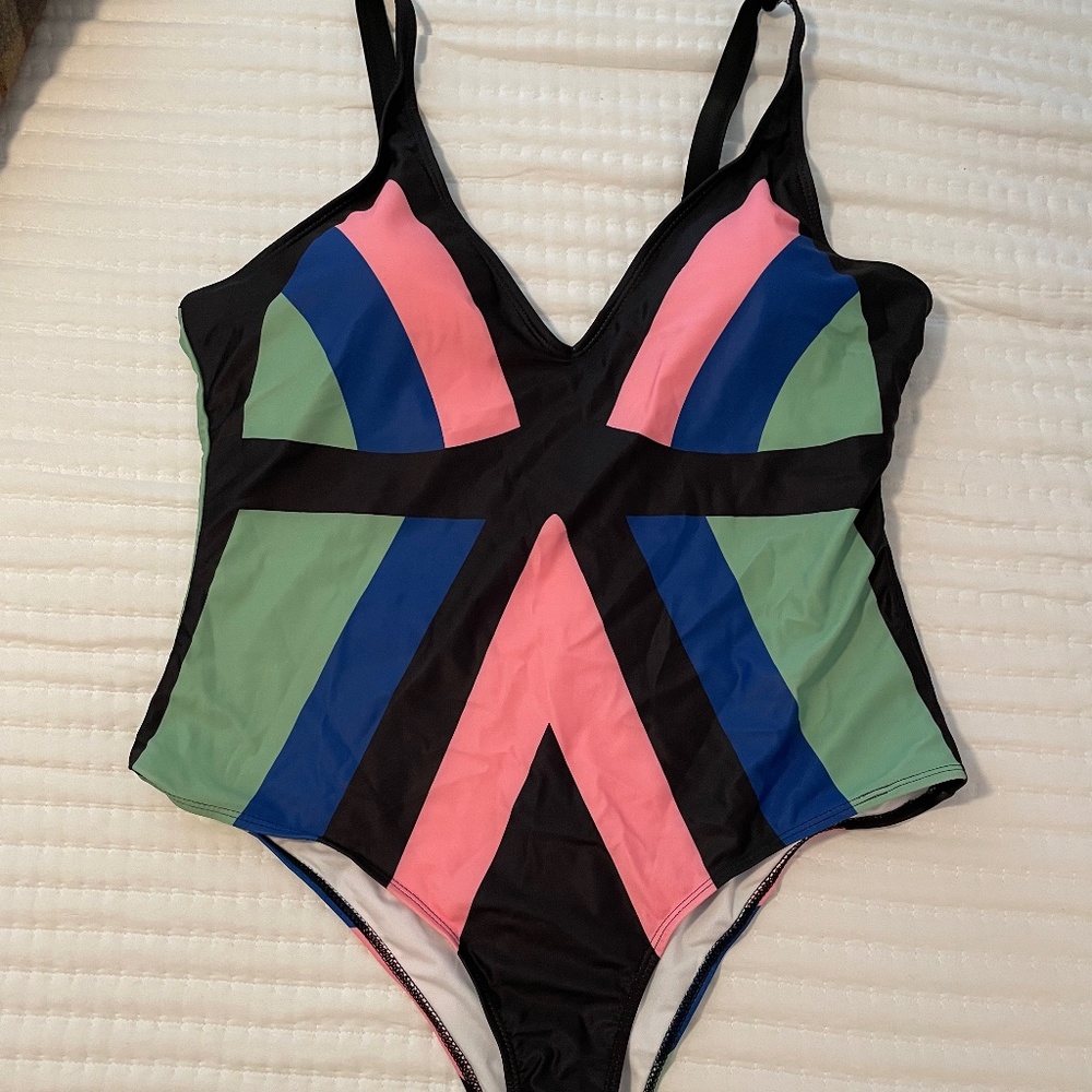 Colorblock bathing suit